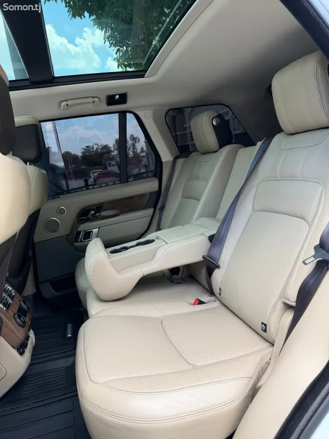 Land Rover Vogue 2019 · 3.0 AT