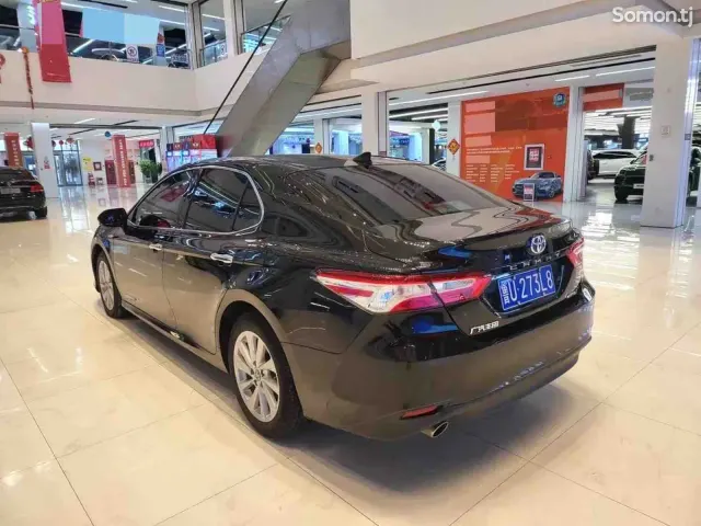 Toyota Camry 2018 · 2.5 AT