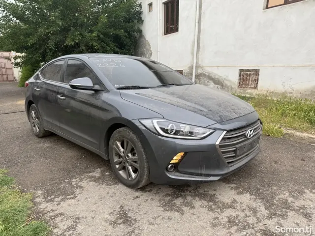 Hyundai Avante 2015 · 1.6 AT
