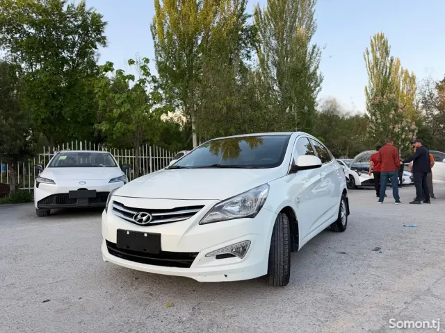 Hyundai Verna 2014 · 1.4 AT