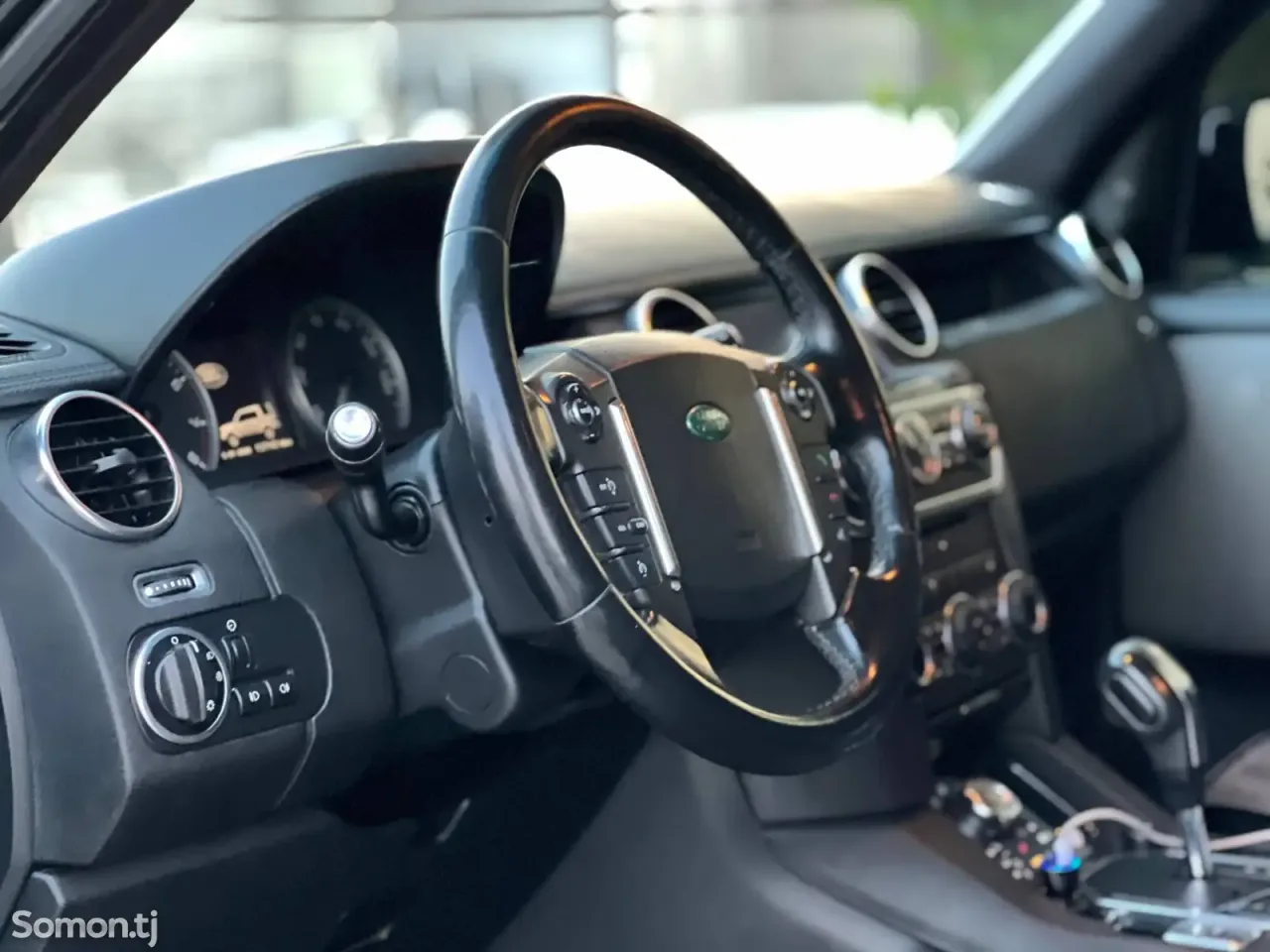 Land Rover Discovery 2014 · 5.0 AT