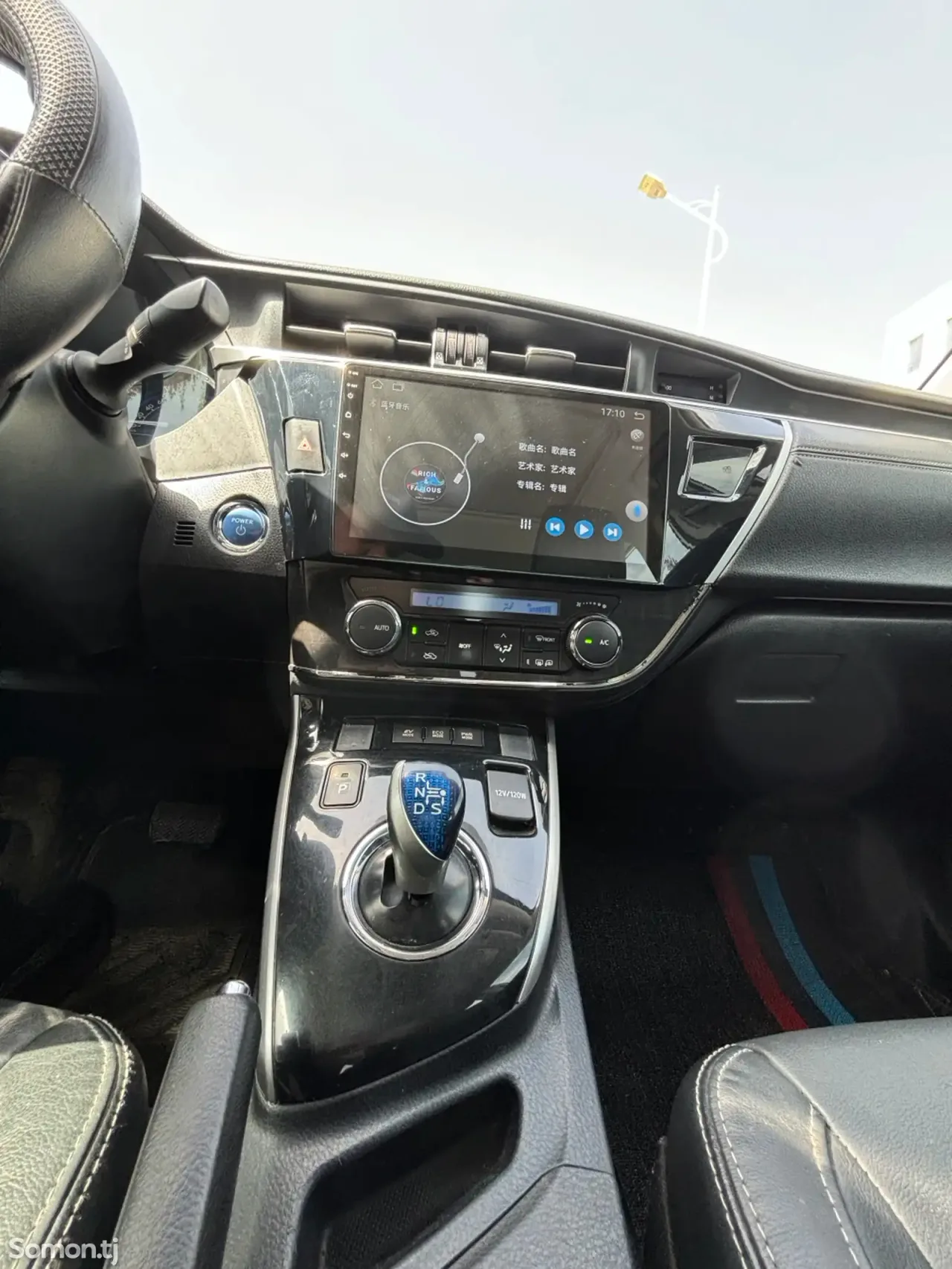 Toyota Corolla 2016 · 1.8 AT