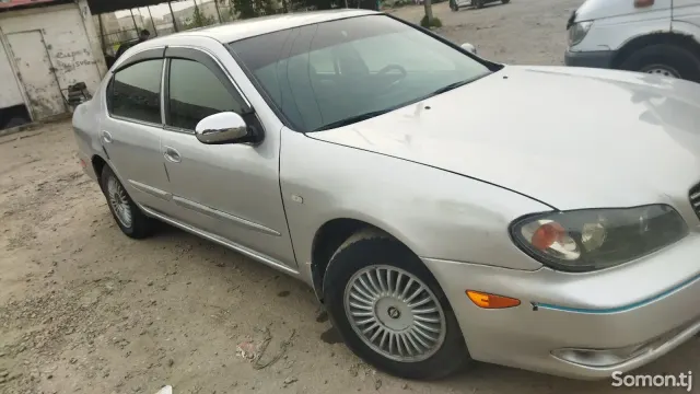 Nissan Maxima 2000 · 2.0 AT