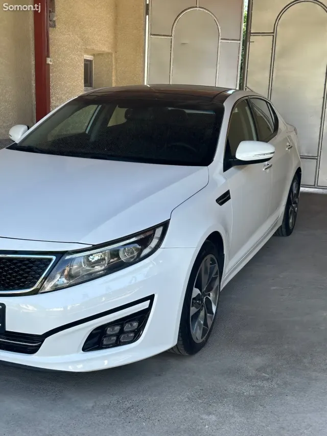 Kia K5 2015 · 2.0 AT