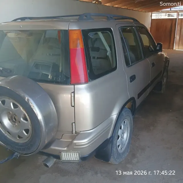 Honda CR-V 2000 · 2.4 MT