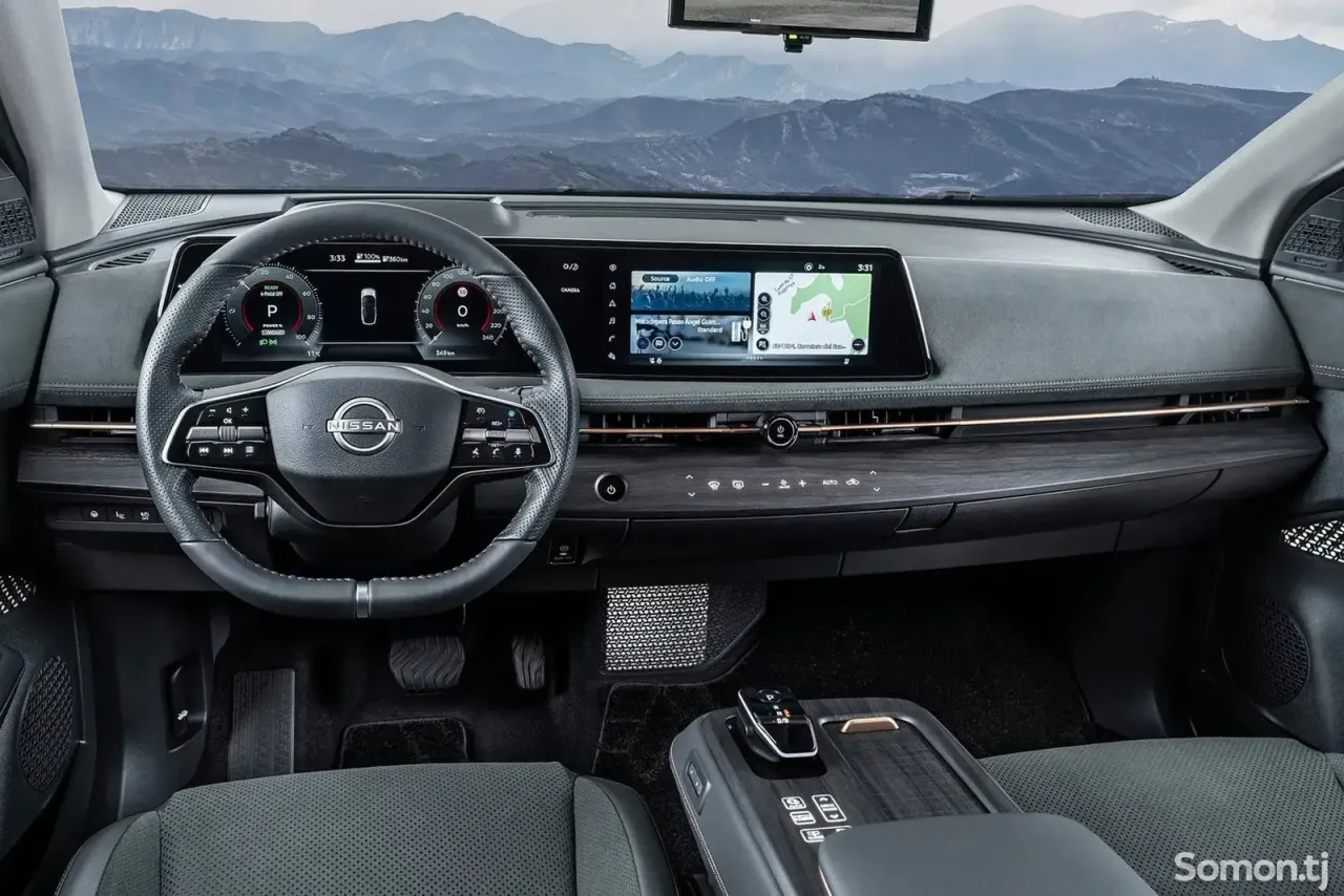 Nissan Almera 2025 · AT