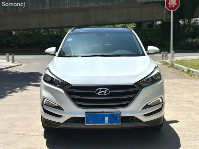 Hyundai Tucson 2015 · 1.6 AT