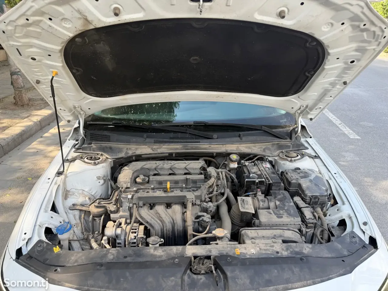 Hyundai Elantra 2024 · 1.5 CVT