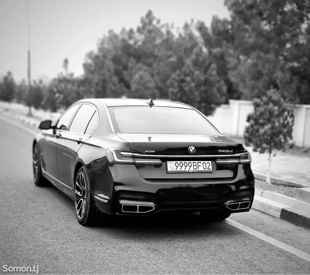 BMW 7 series 2012 · 3.0 AT