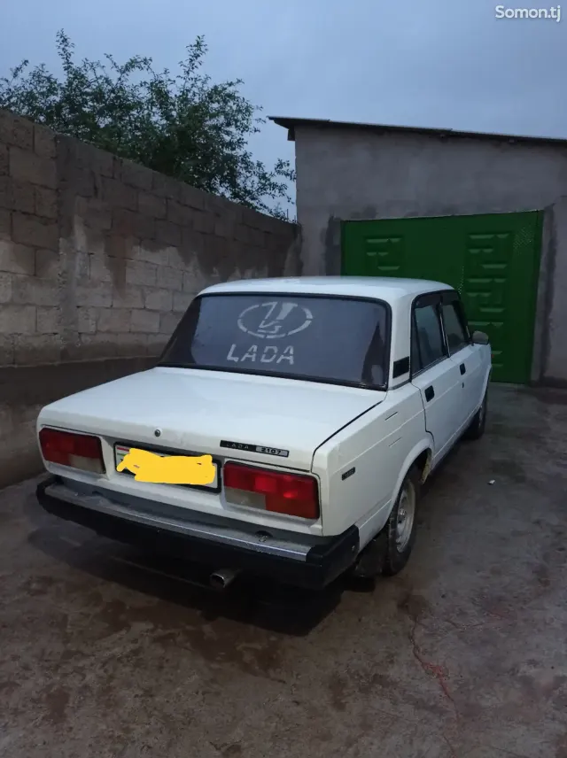 Lada (ВАЗ) 2107 2003 · 1.5 MT