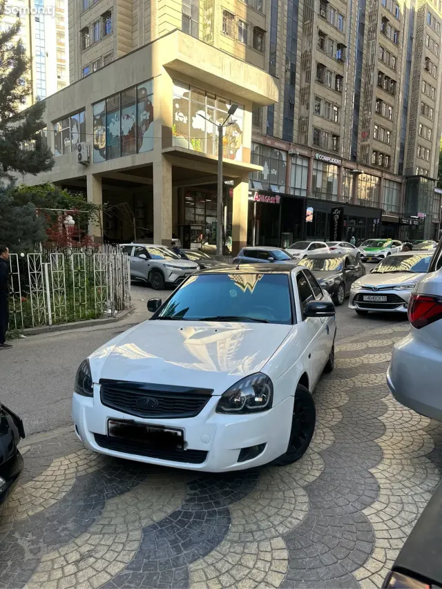 Lada (ВАЗ) Priora 2013 · 1.6 MT