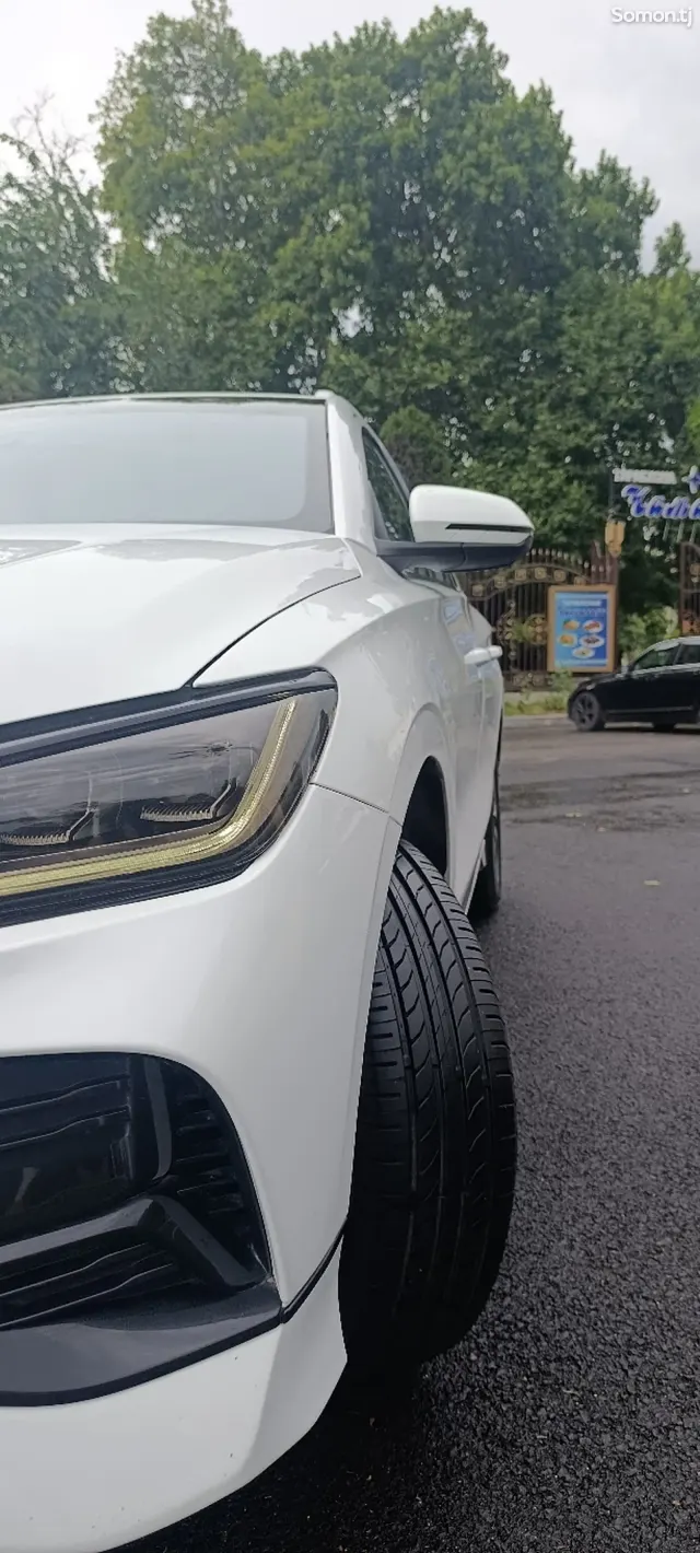 BYD E2 2025 · AMT