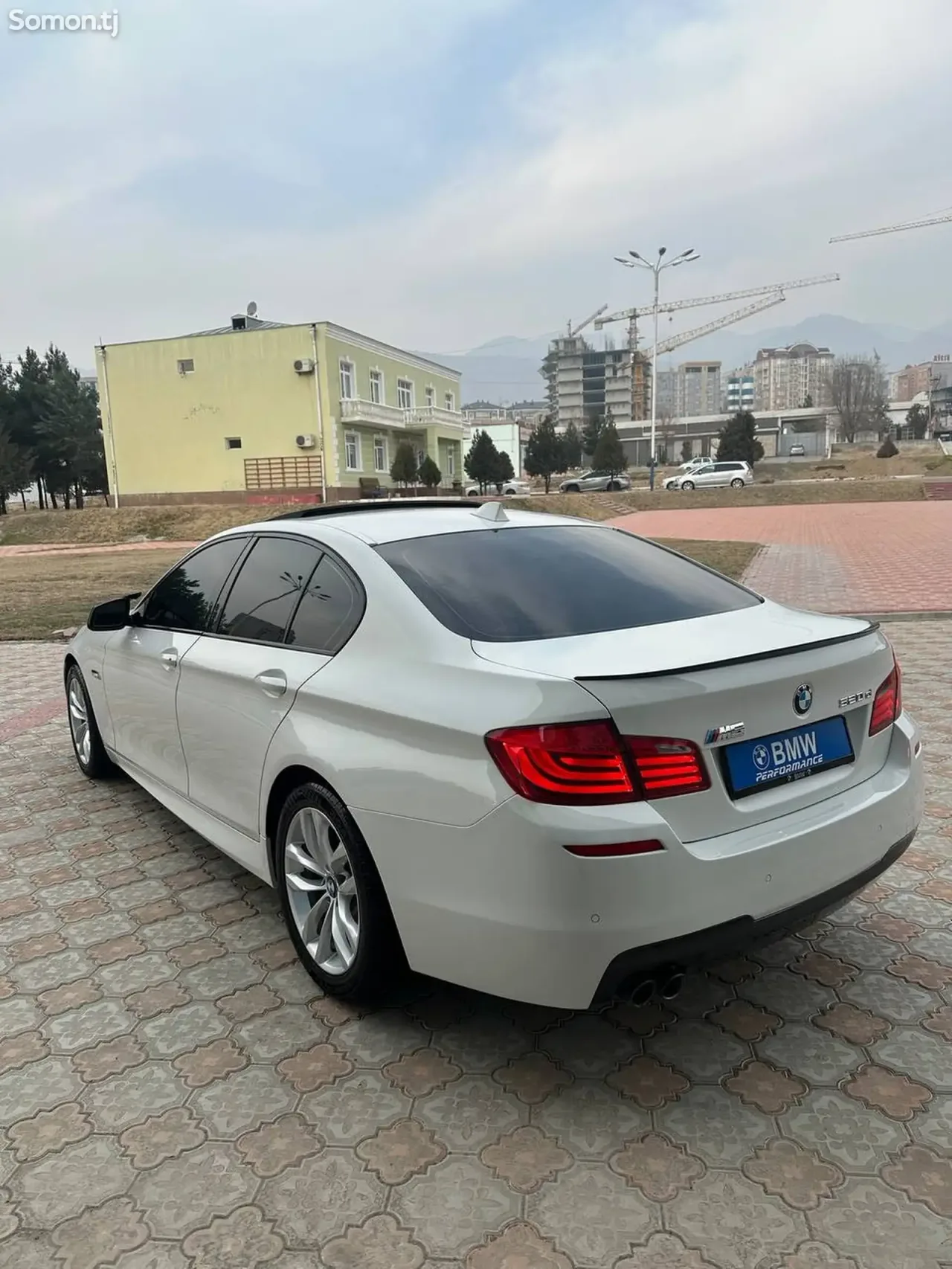 BMW 5 series 2013 · 2.0 AT