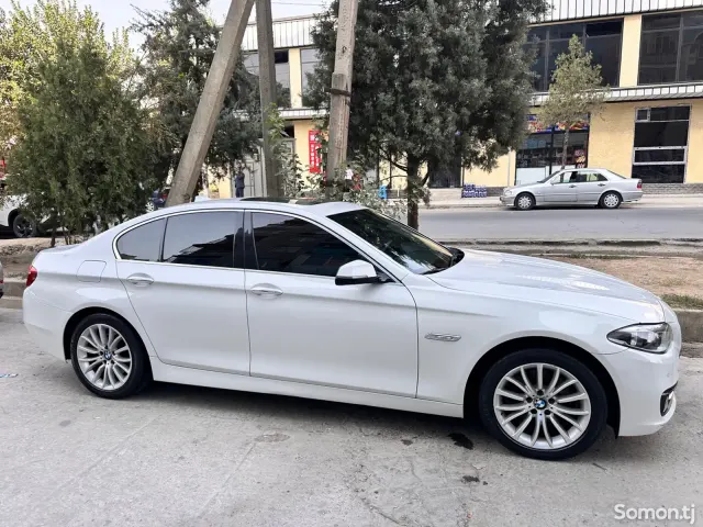BMW 5 series 2014 · 2.0 AT
