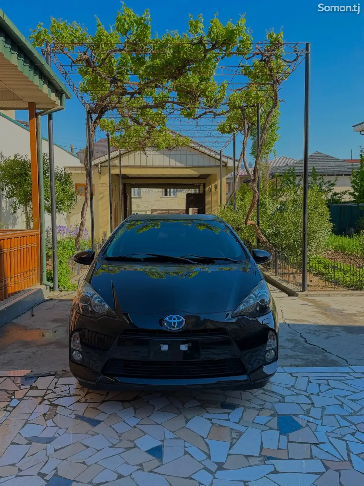 Toyota Aqua 2014 · 1.5 AT