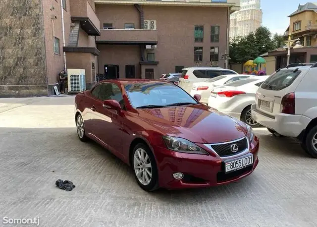 Lexus IS series 2011 · 2.5 AT
