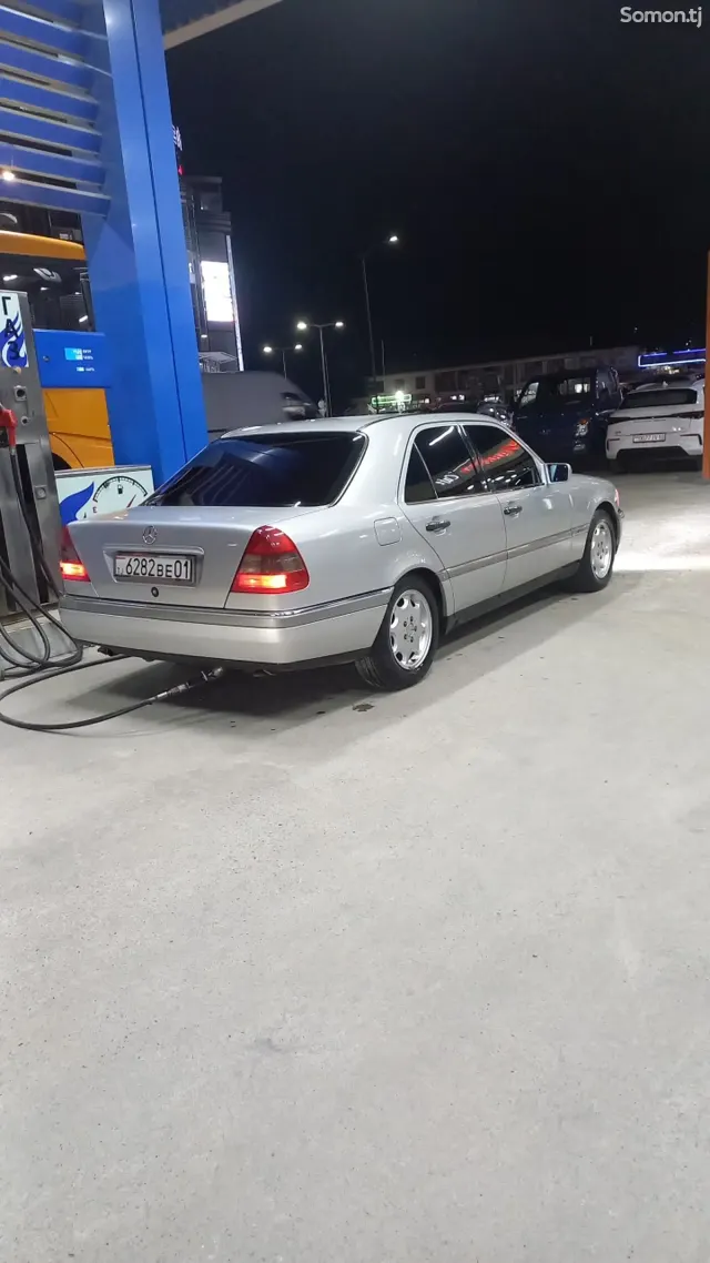 Mercedes-Benz C class 1996 · 2.0 MT