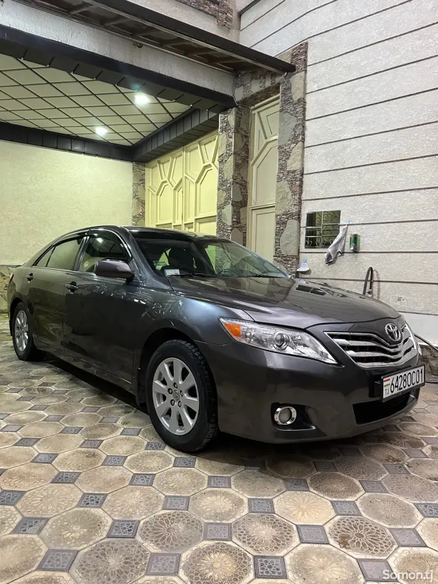 Toyota Camry 2007 · 2.4 AT