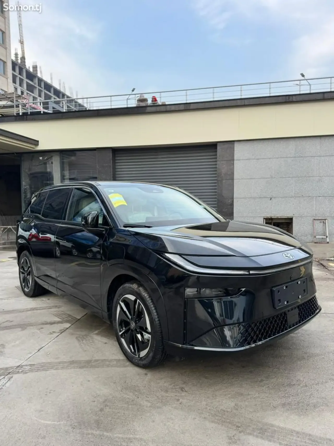 Toyota bZ3 2025 · AT