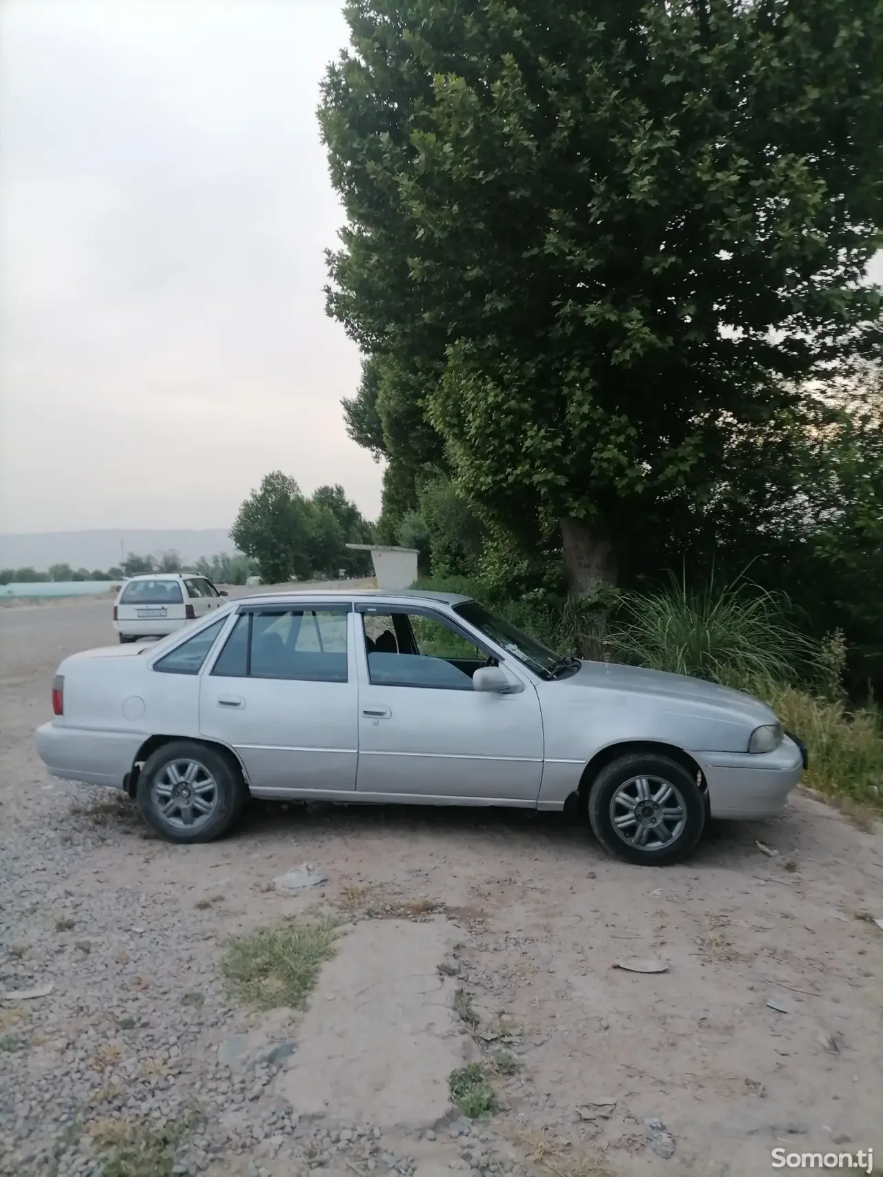 Daewoo Nexia 1995 · 1.6 MT