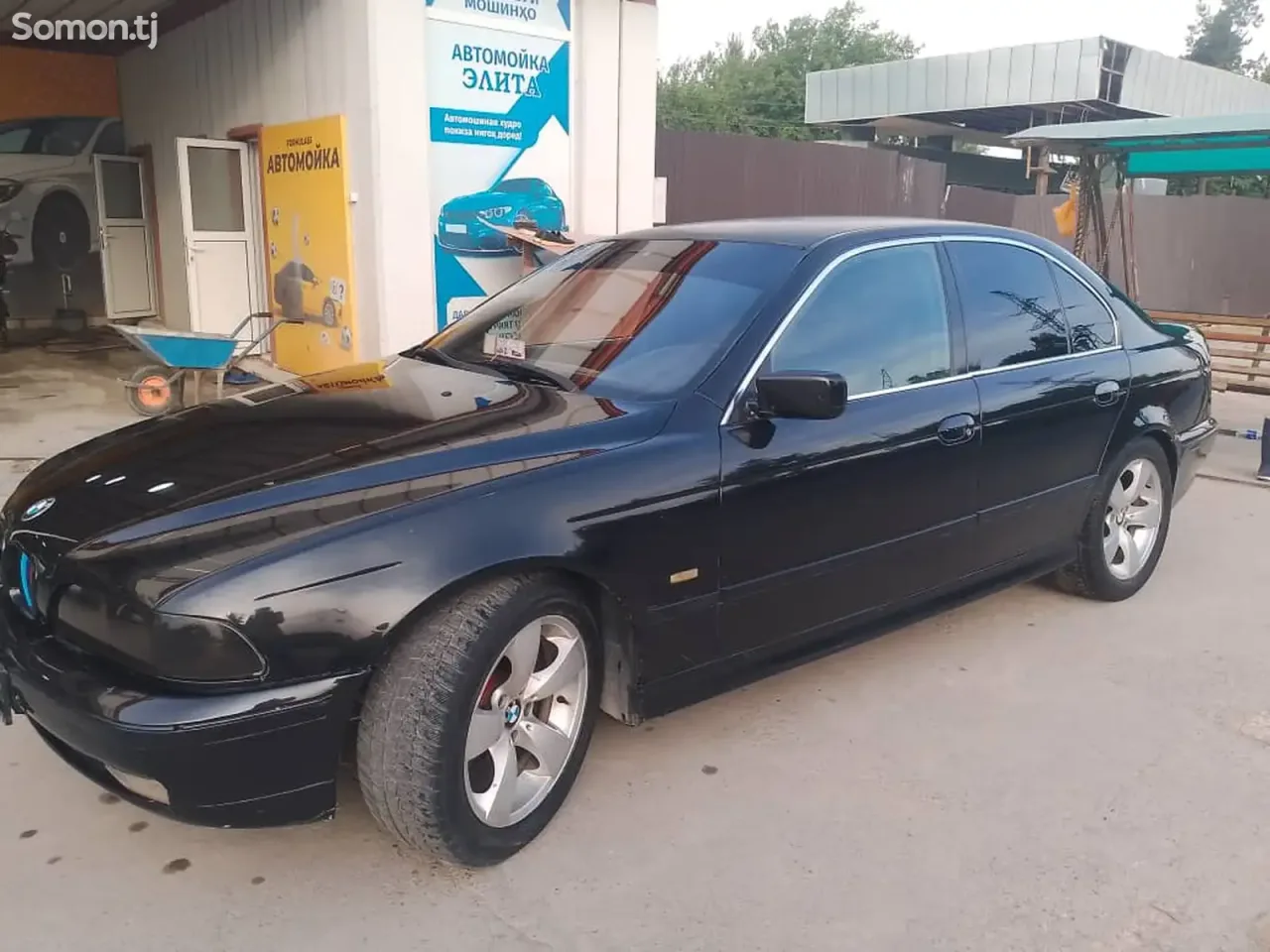 BMW 5 series 1998 · 2.8 AT