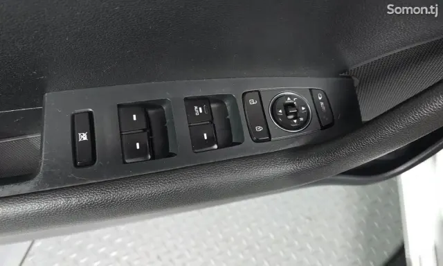 Hyundai Sonata 2015 · 2.0 AT