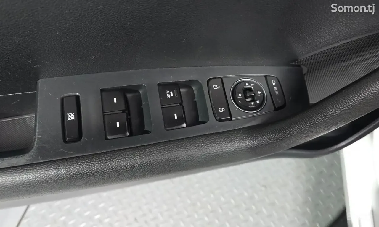 Hyundai Sonata 2015 · 2.0 AT