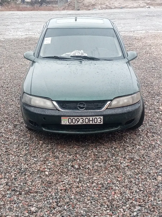 Opel Vectra B 1996 · 1.6 MT