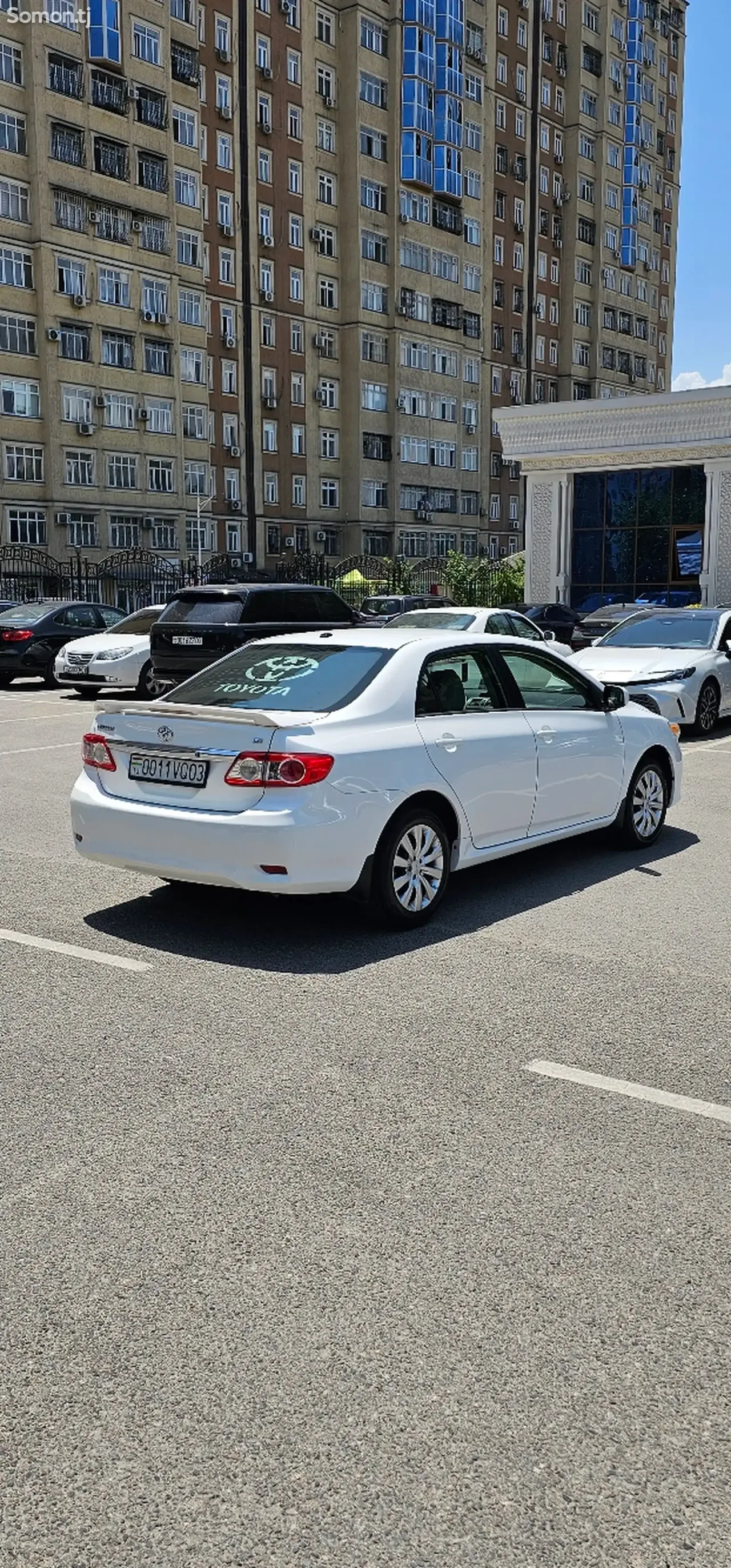 Toyota Corolla 2013 · 1.8 AT