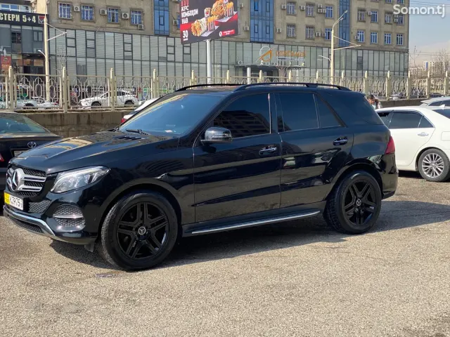 Mercedes-Benz GLE class 2018 · 3.5 AT