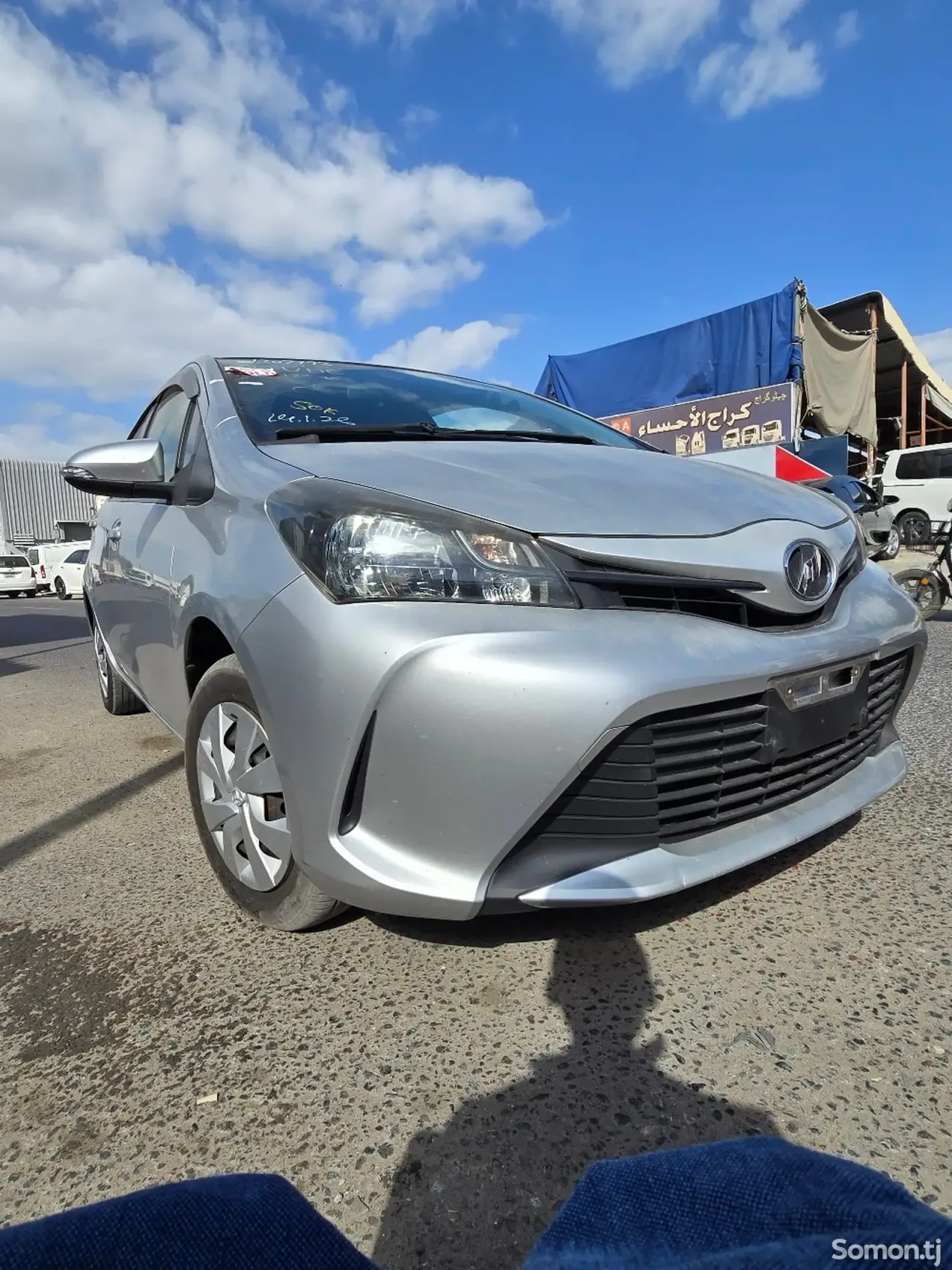 Toyota Vitz 2015 · 1.1 AT
