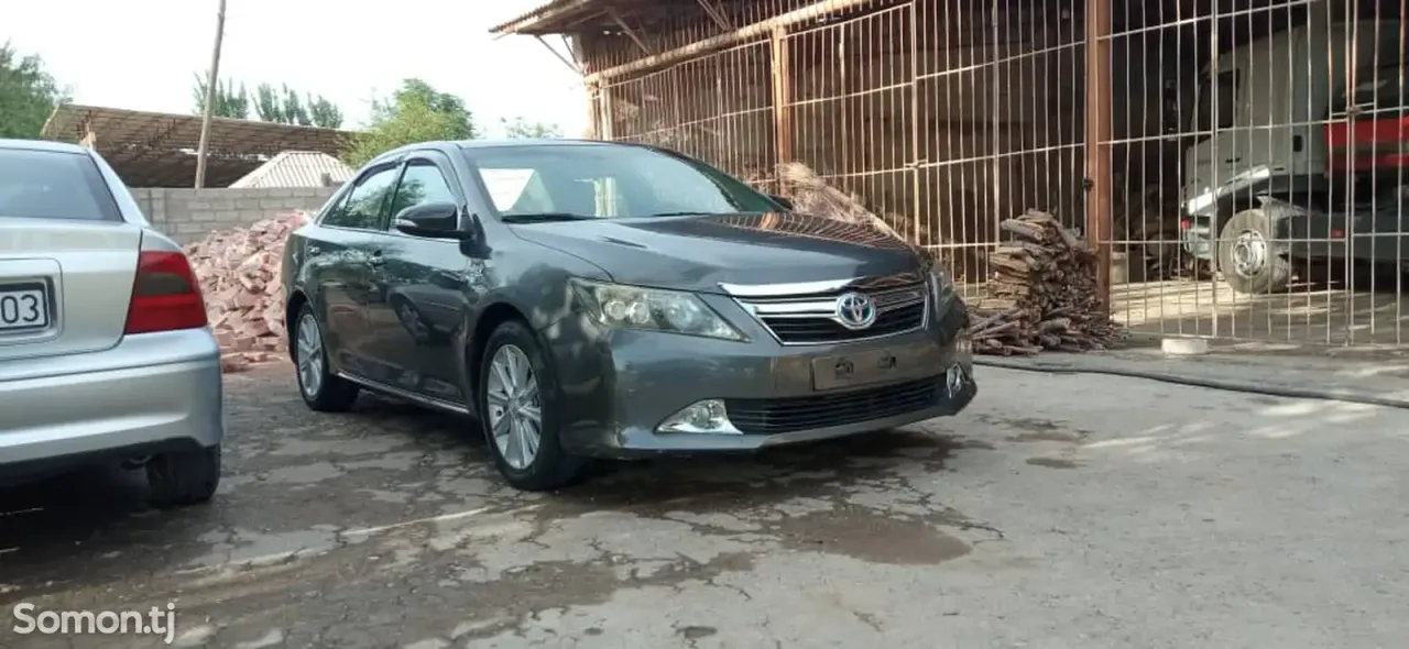 Toyota Camry 2015 · 2.5 AT