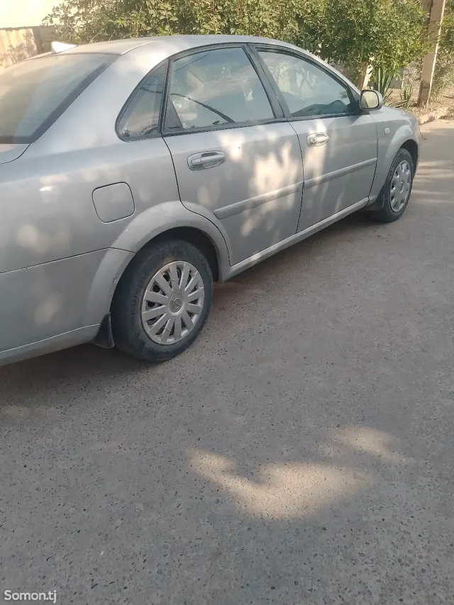 Daewoo Lacetti 2006 · 1.6 MT