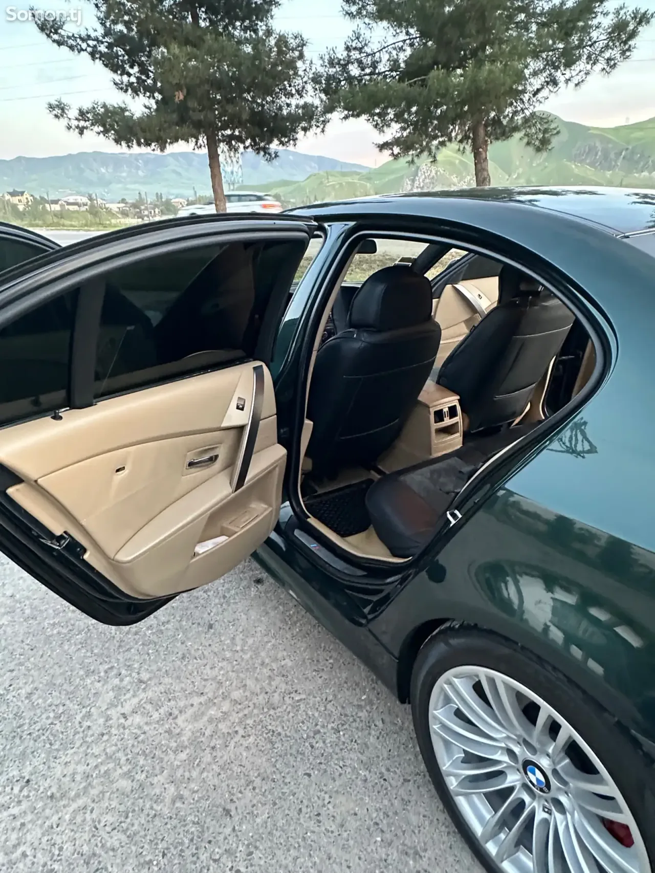 BMW 5 series 2004 · 3.0 AT
