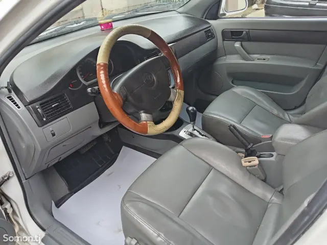 Daewoo Lacetti 2009 · 1.6 AT