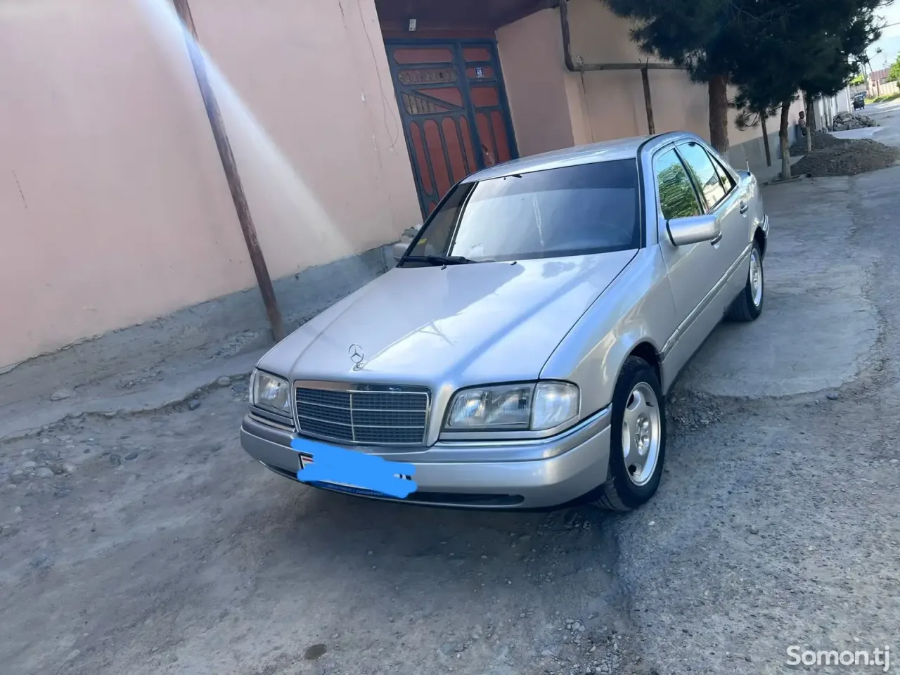 Mercedes-Benz CE class 1995 · 1.8 MT