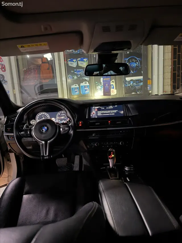 BMW 5 series 2015 · 2.0 AT