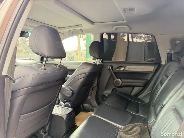 Honda CR-V 2011 · 2.0 AT
