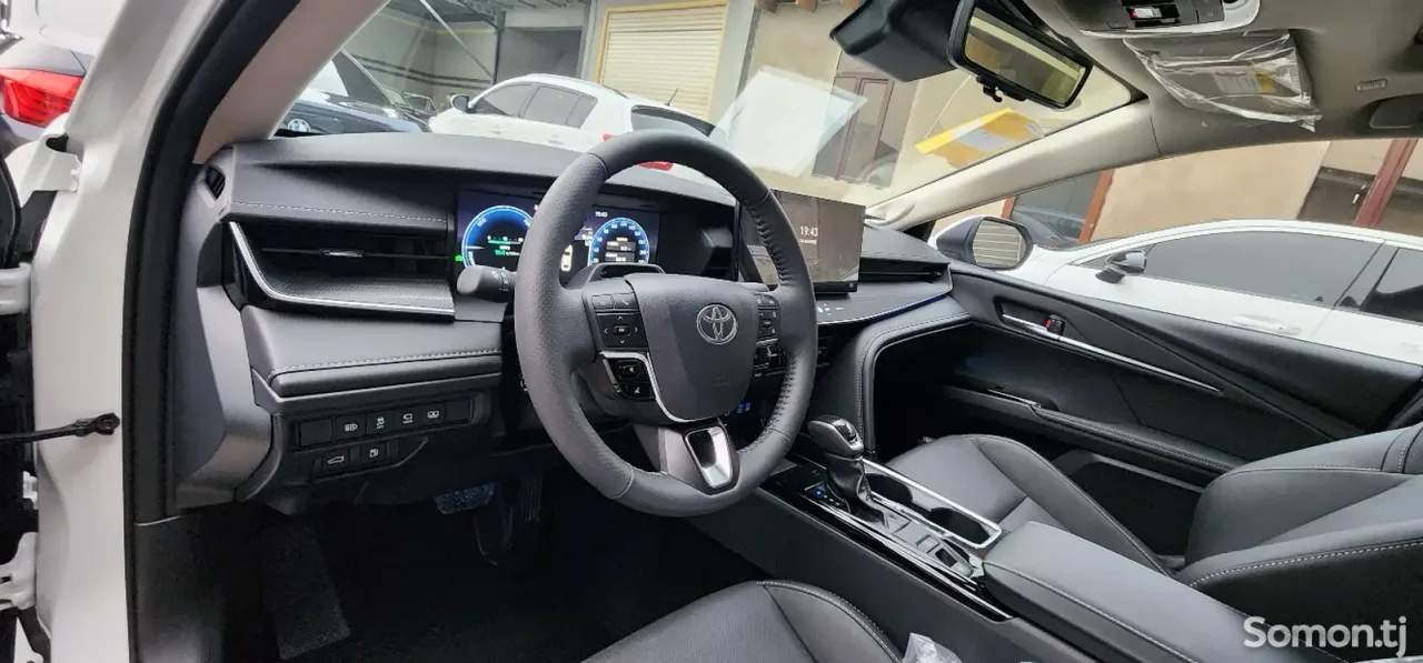 Toyota Camry 2026 · 2.5 AT