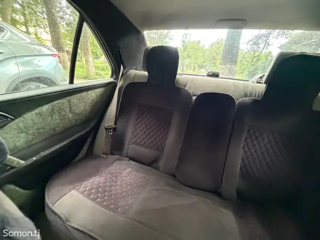 Mercedes-Benz E class 1997 · 2.3 AT
