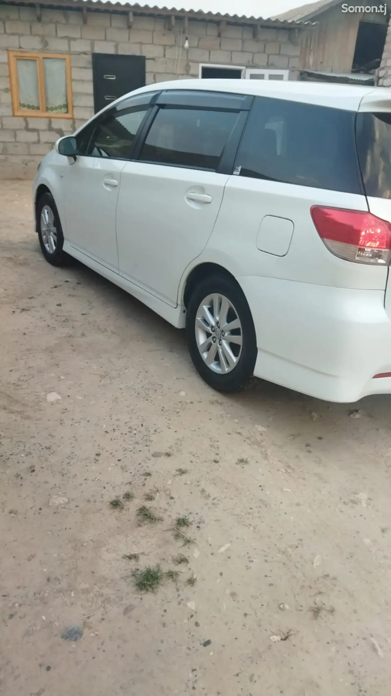 Toyota Wish 2010 · 1.8 CVT