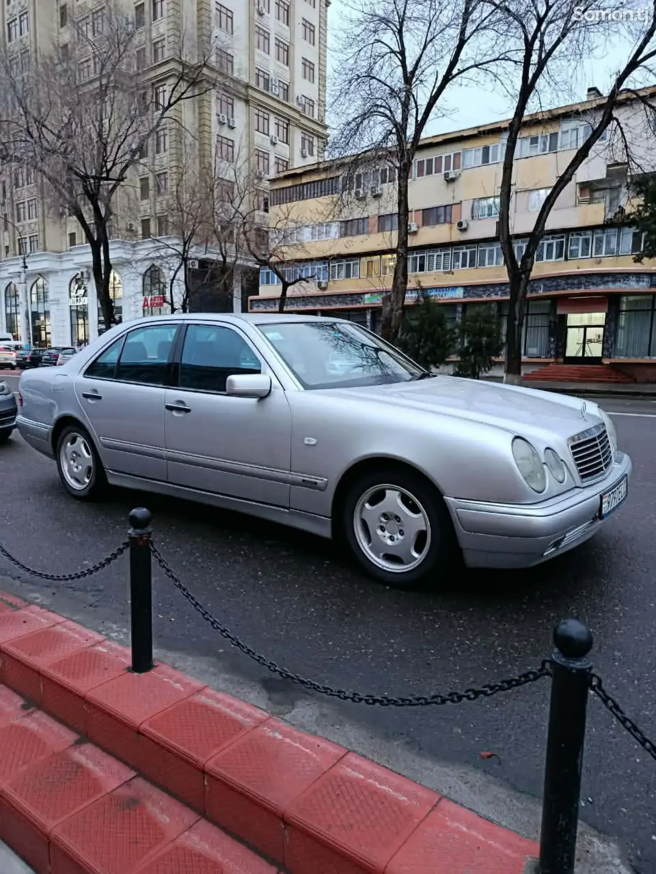 Mercedes-Benz E class 1999 · 2.0 MT