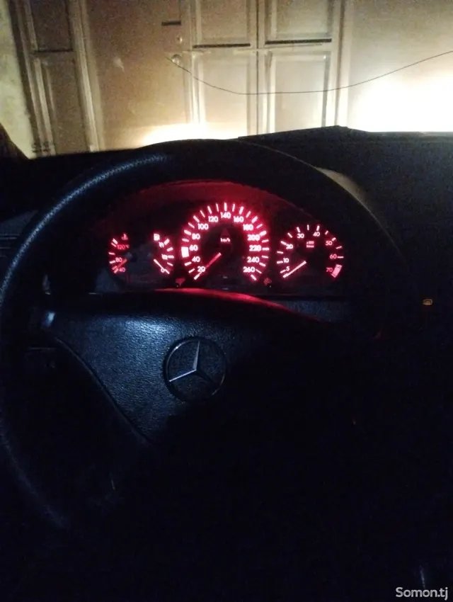 Mercedes-Benz C class 1994 · 1.8 MT
