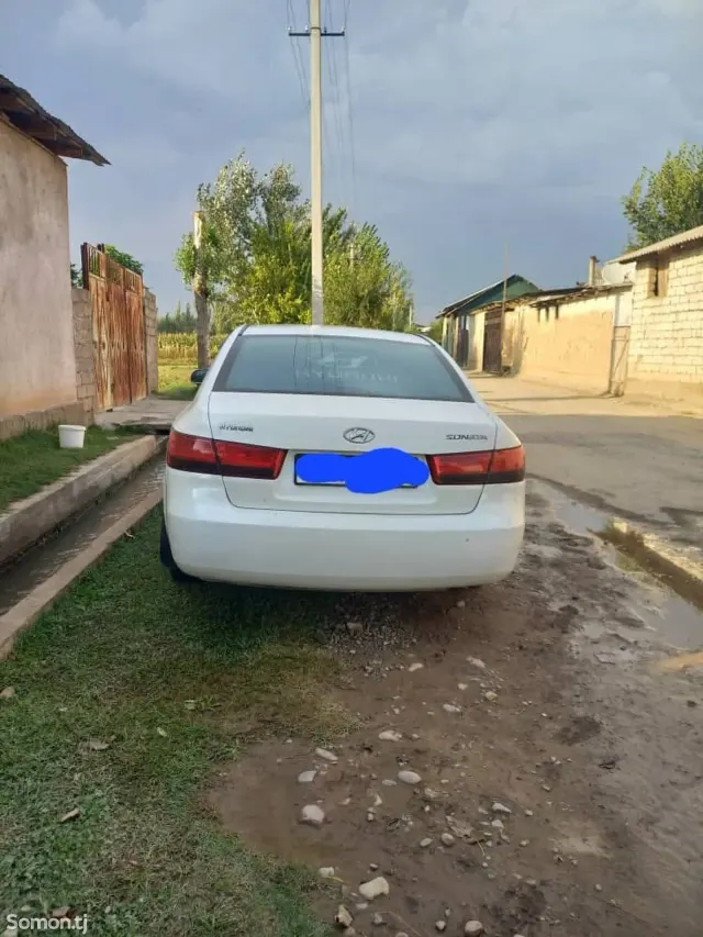 Hyundai Sonata 2007 · 2.0 MT