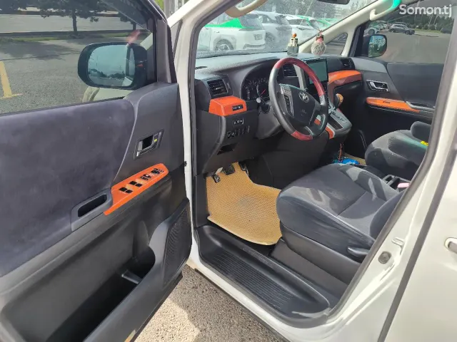 Toyota Vellfire 2010 · 2.4 AT
