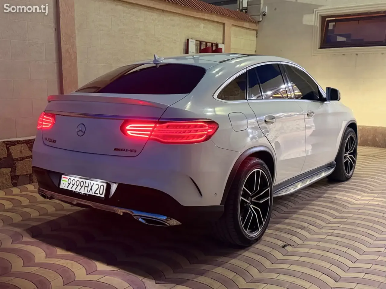 Mercedes-Benz GLE class 2017 · 3.5 AT