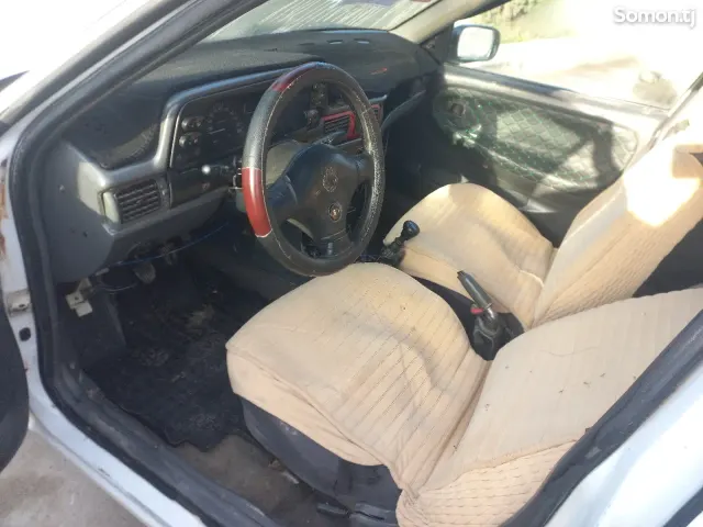 Daewoo Nexia 1996 · 1.6 MT