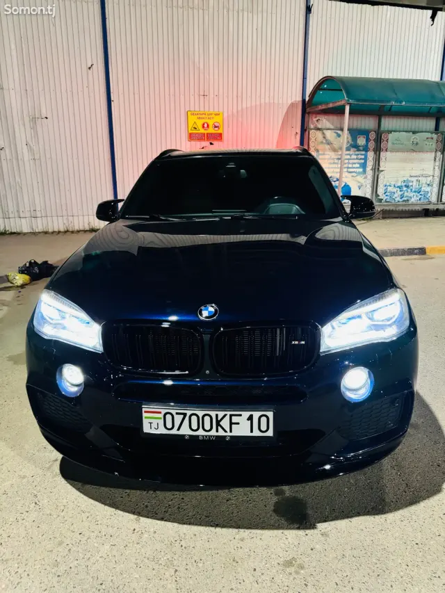 BMW X5 M 2017 · 4.0 AT