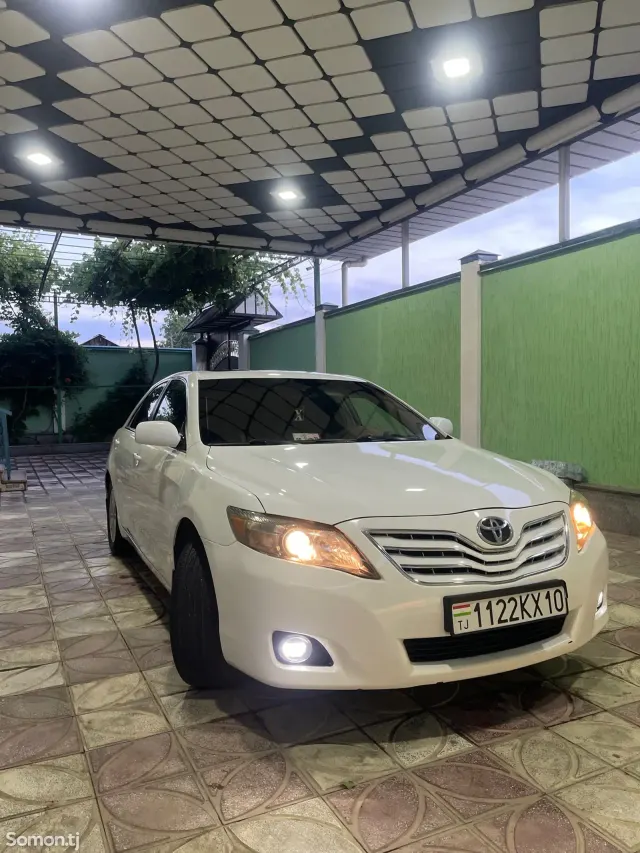 Toyota Camry 2010 · 2.5 AT