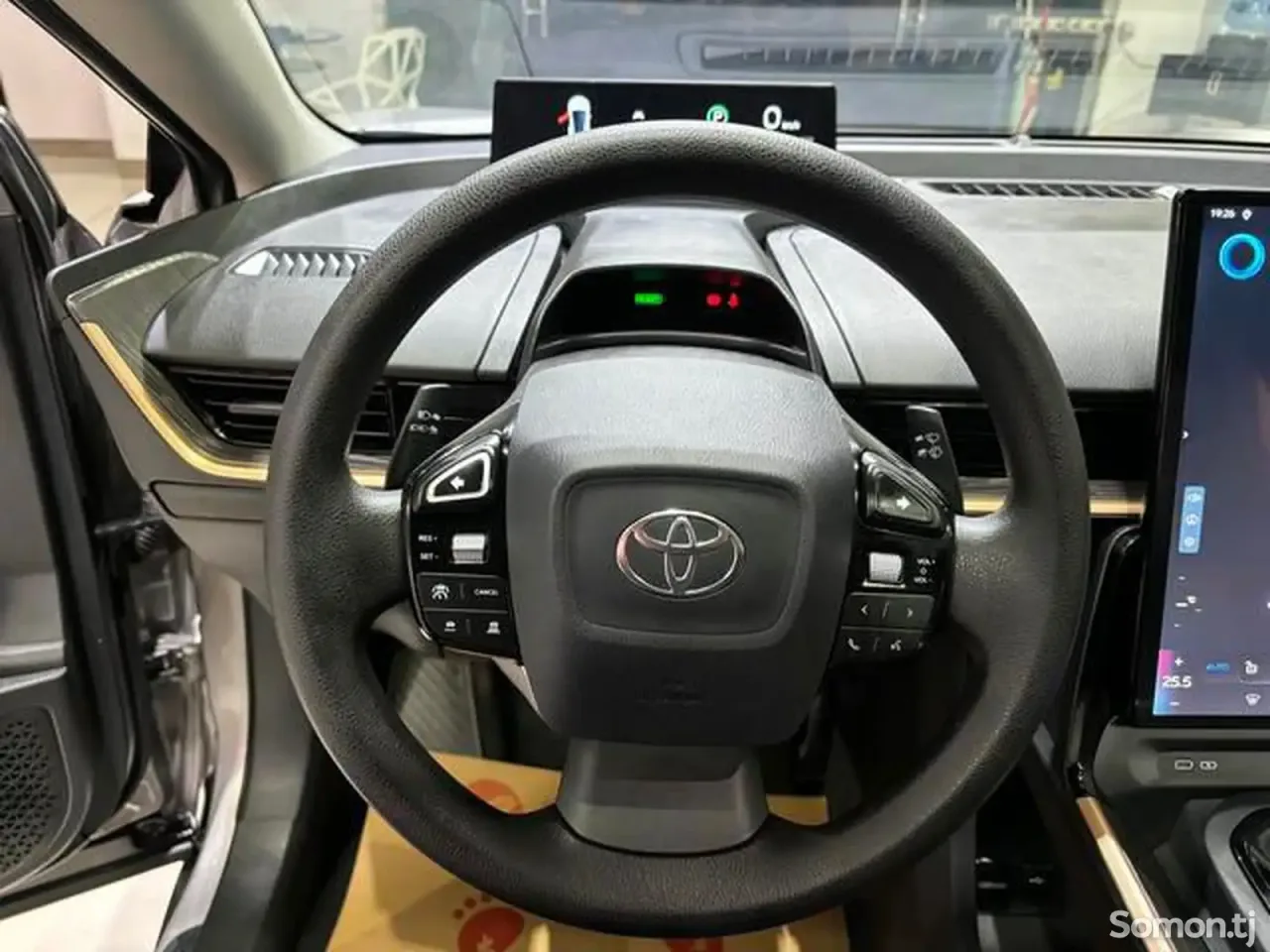 Toyota bZ3 2025 · AT